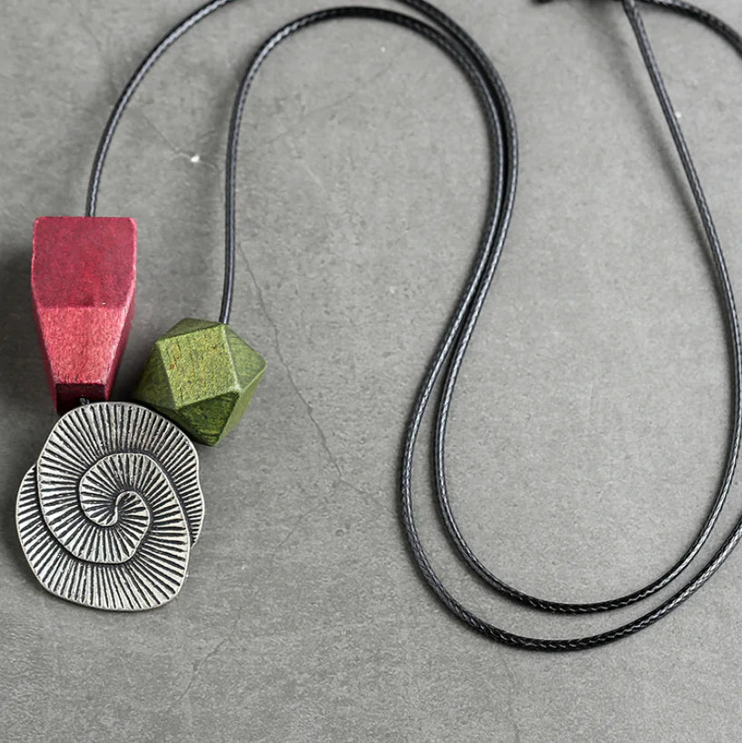 Vintage Ethnic Style Alloy Sweater Chain with Wood Pendant